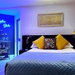 Central Boutique Studio